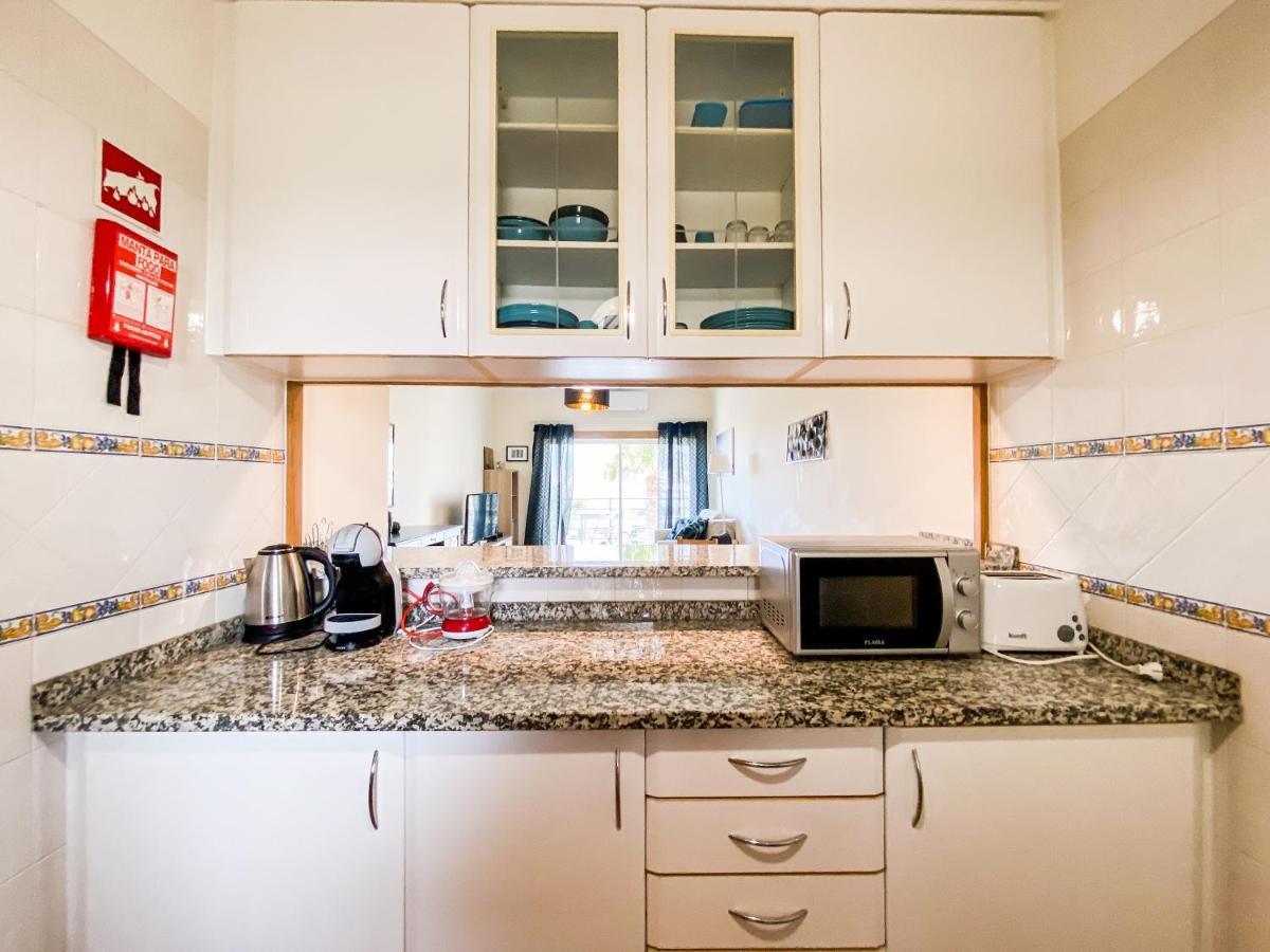 Sea View Apartment By Beach & Marina #1869 Lagos Buitenkant foto